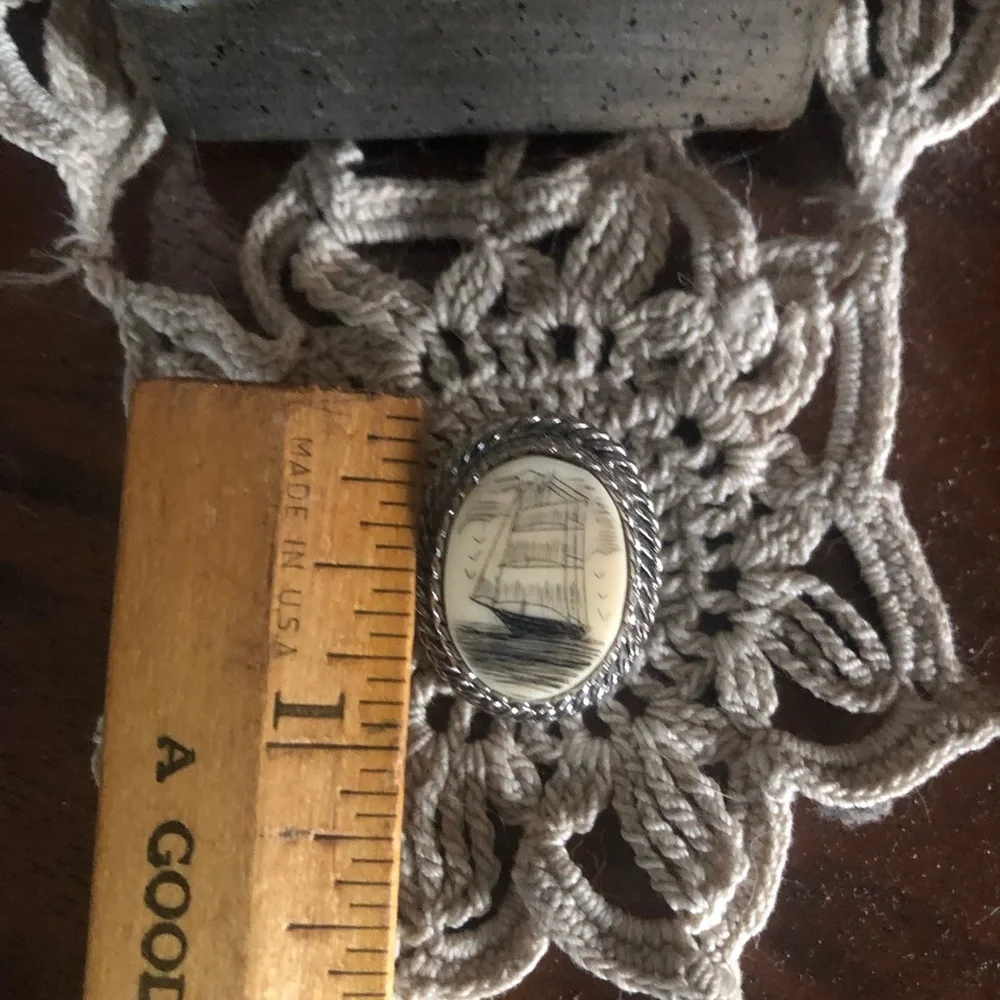 Vintage Scrimshaw Brooch